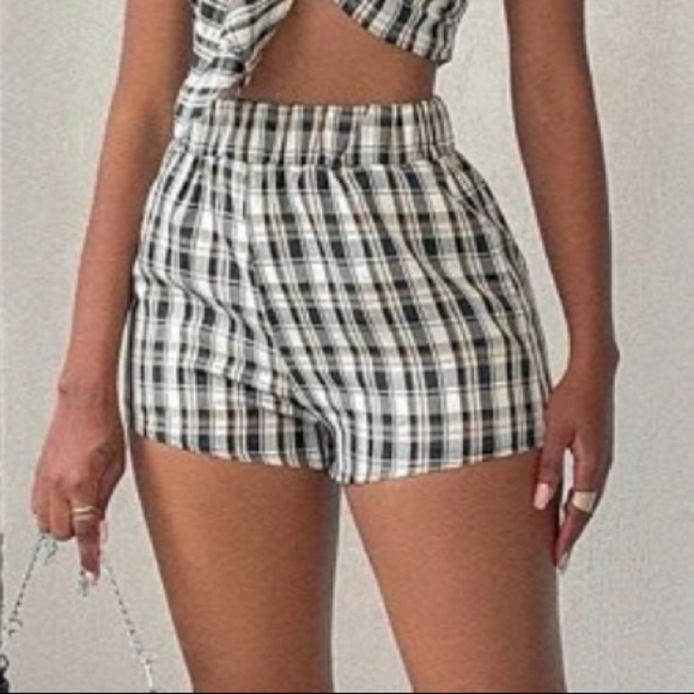 Shein Taran Tie Black and White Shorts
